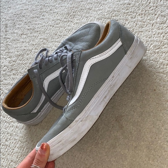 Size 8.5 womens grey vans. - Picture 5 of 6